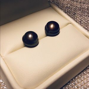 Gray Pearl 8mm Stud Earrings